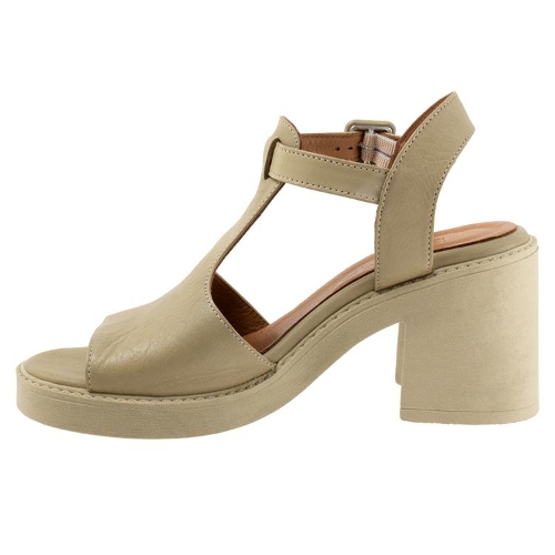 MOSS MCKENZIE - Perspective 2