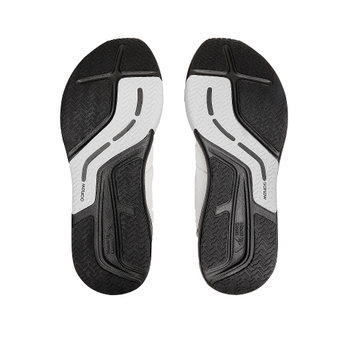 WHITE/BLACK R1 - Perspective 4